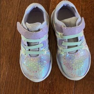 Little girls tennis shoes